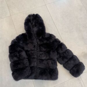 NWOT black faux fur coat